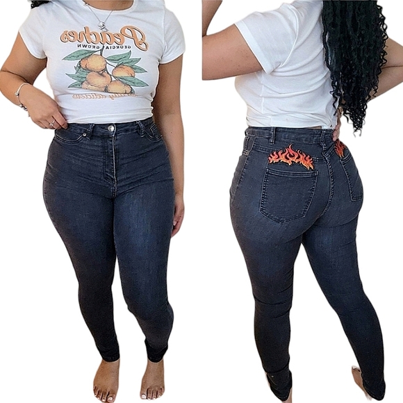☆Akira Black Denim High Waisted Flame Embroidered Jeans☆ - Picture 1 of 1
